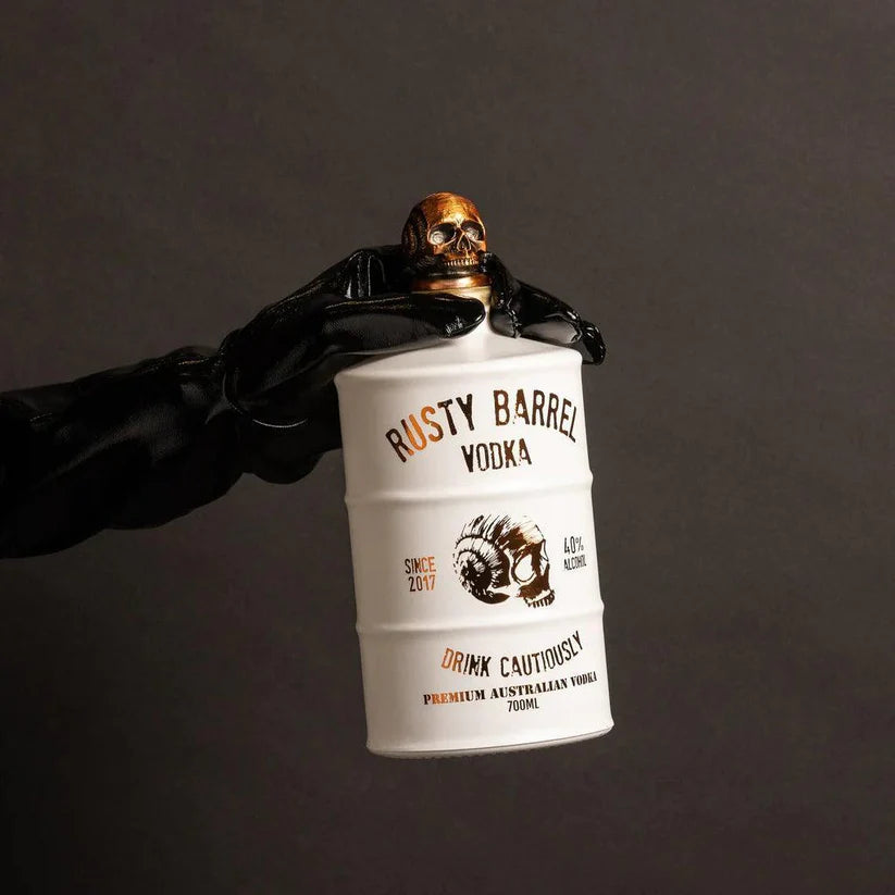 Rusty Barrel Vodka ﻿﻿J﻿erry Can Limited Edition Gift Pack (White) 700ml